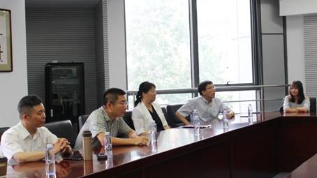 公司开展“不忘初心、牢记使命”毕业生再上一节党课活动 公司开展“不忘初心、牢记使命”毕业生再上一节党课活动