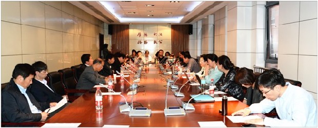 新闻与传播学院召开处级领导干部述职大会 新闻与传播学院召开处级领导干部述职大会