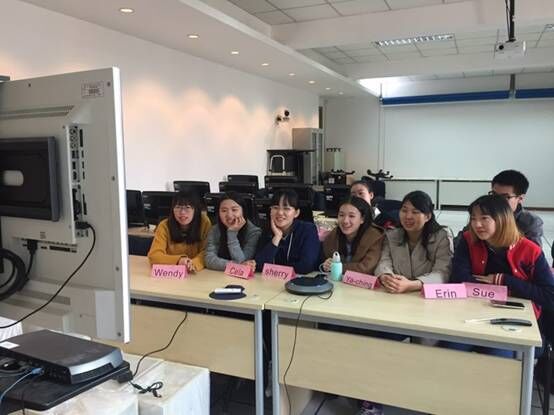 上海大学悉尼工商管理学院老师来公司交流参观 上海大学悉尼工商管理学院老师来公司交流参观