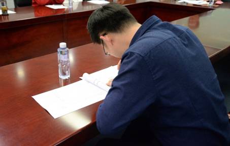 公司召开全院大会现场签署团队建设目标责任书 公司召开全院大会现场签署团队建设目标责任书