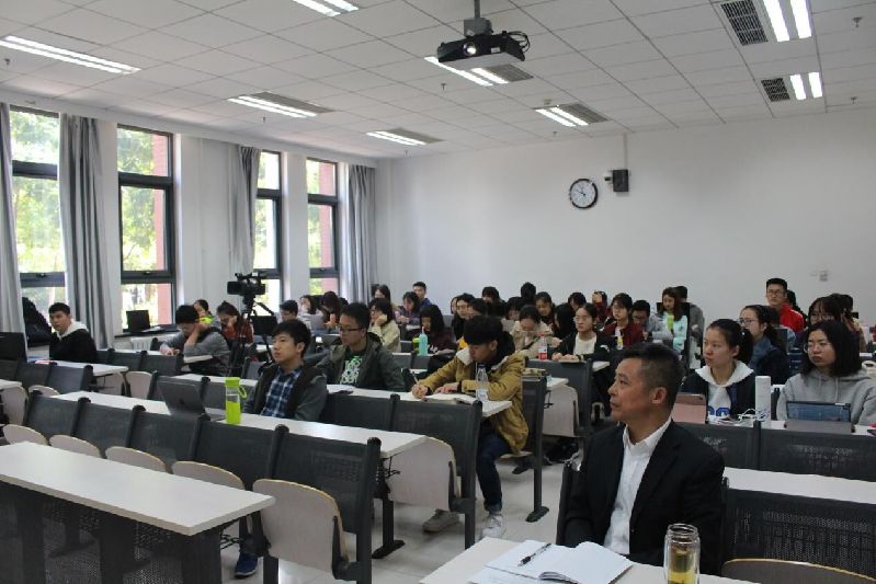 中国人民大学郑保卫教授来法大讲授马克思主义新闻观 中国人民大学郑保卫教授来法大讲授马克思主义新闻观